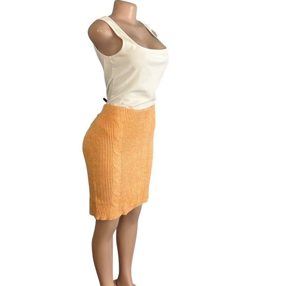 3/$30 🍂 Express Light Orange Knit Ribbed Skirt - Picture 5 of 10